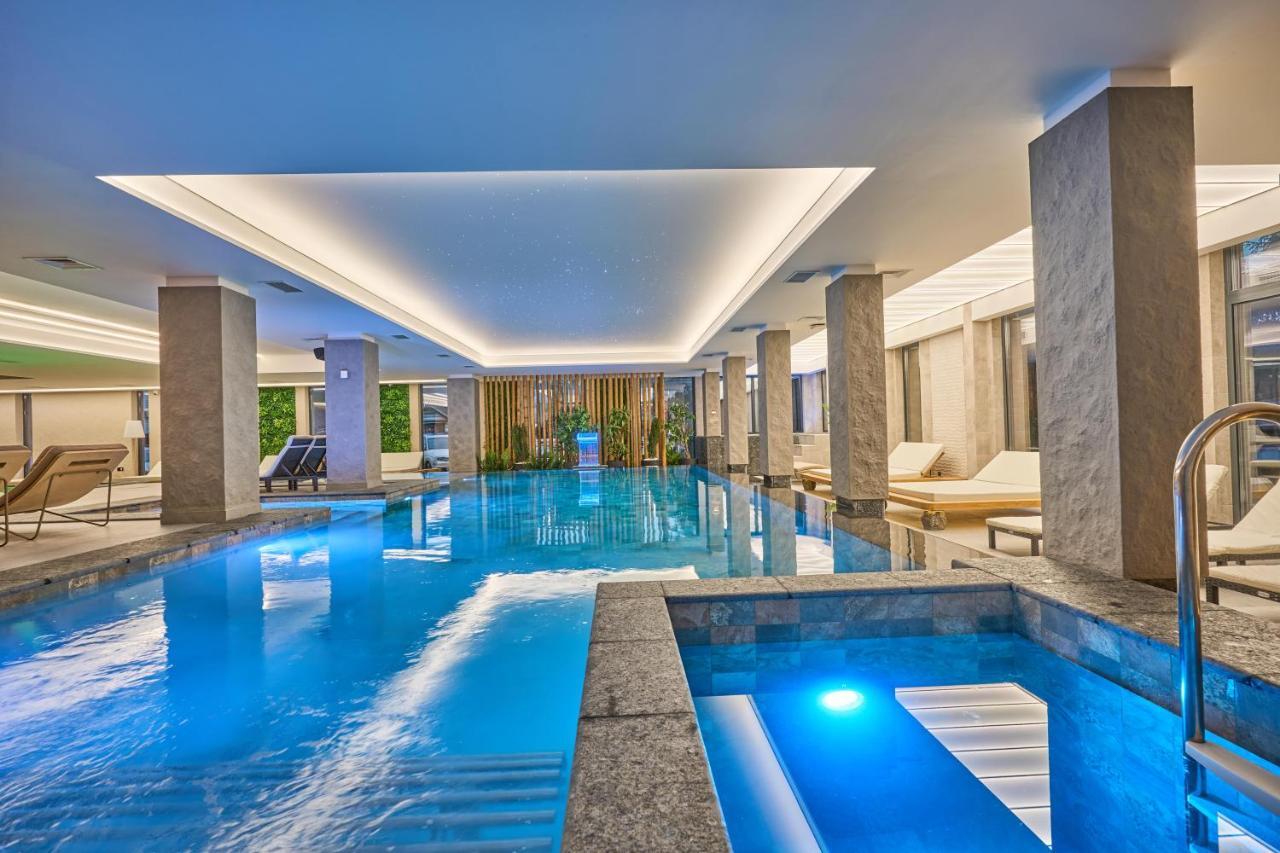 Fomich Residence Μπούκοβελ Εξωτερικό φωτογραφία